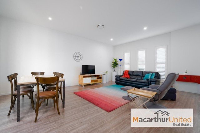 442/72 Glendower St, NSW 2560