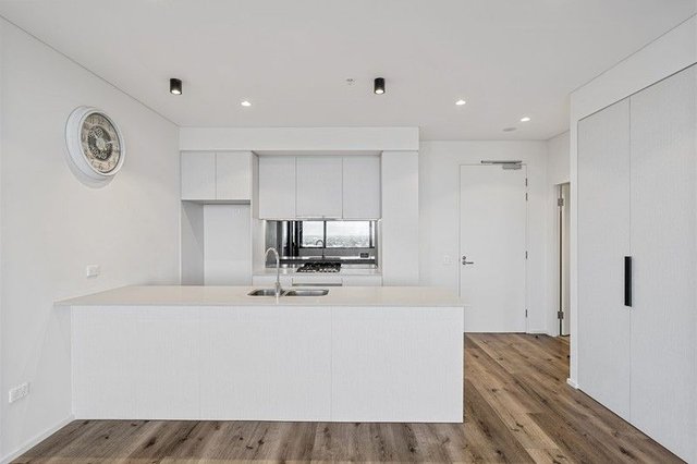 1307/32 Shepherd Street, NSW 2170