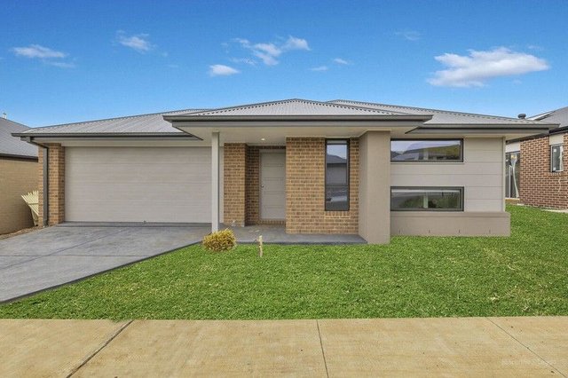 6 Carriage Drive, VIC 3820