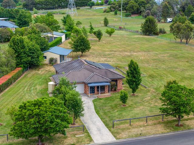 16 Woodside Drive, NSW 2577