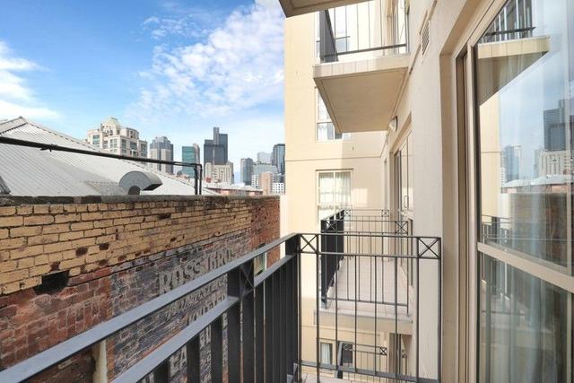 305/2-9 Finlay Place, VIC 3053