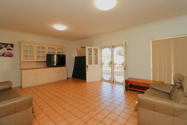 2/9 Angela Boulevard, QLD 4825