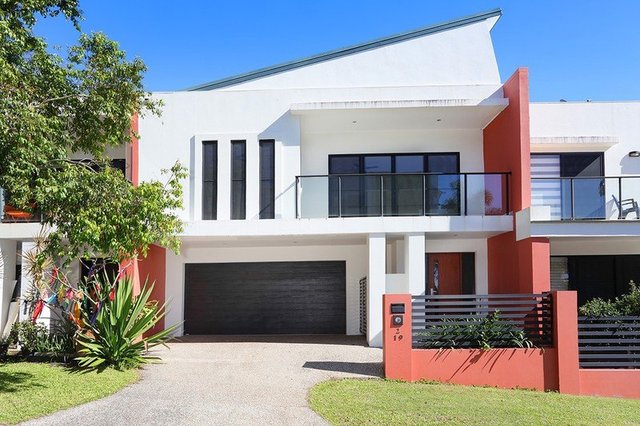 2/19 Castello Circuit, QLD 4227