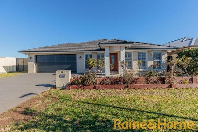 8 Hindmarsh Esplanade, NSW 2830