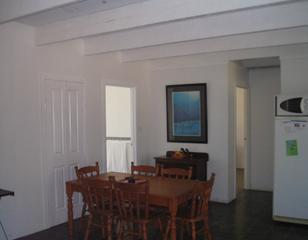 Dining (2008-03-17)