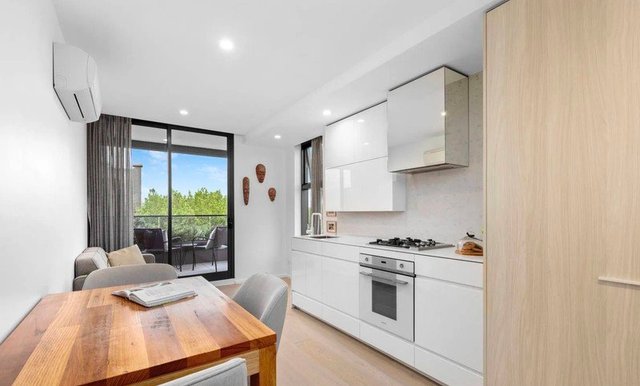 502/1A Finch Street, VIC 3145