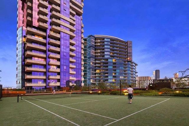 N1009/241 Harbour Esplanade, VIC 3008