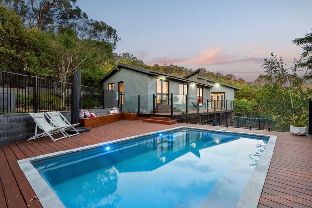 27 Sparkes Close, ACT 2904