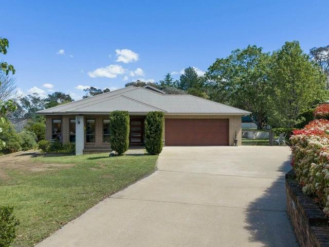 18 Nuthall Crescent, NSW 2594