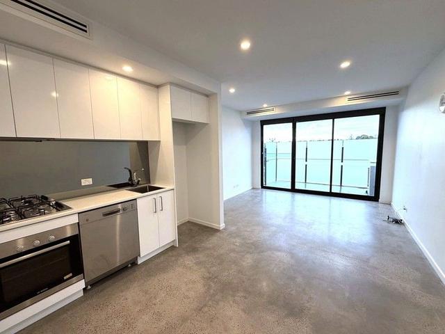 205/2 Stanley Parade, VIC 3161