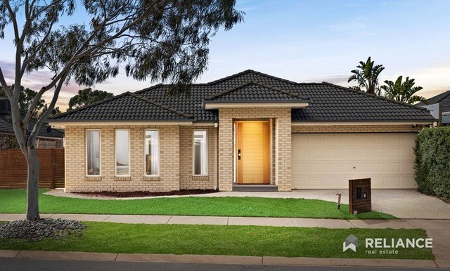 33 Monterey Bay Drive, VIC 3030