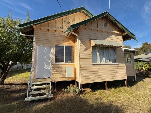 196 Parry Street, QLD 4470
