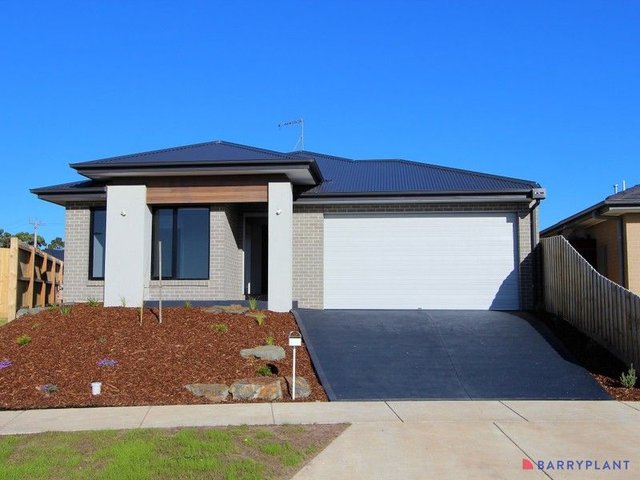 18 Tussock Way, VIC 3995