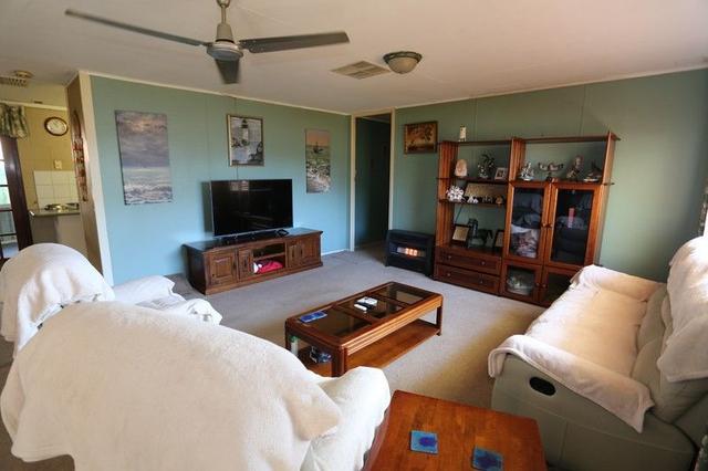 8 Hakea Street, WA 6442