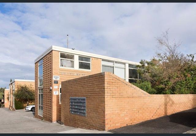 24/210 Clarke Street, VIC 3070