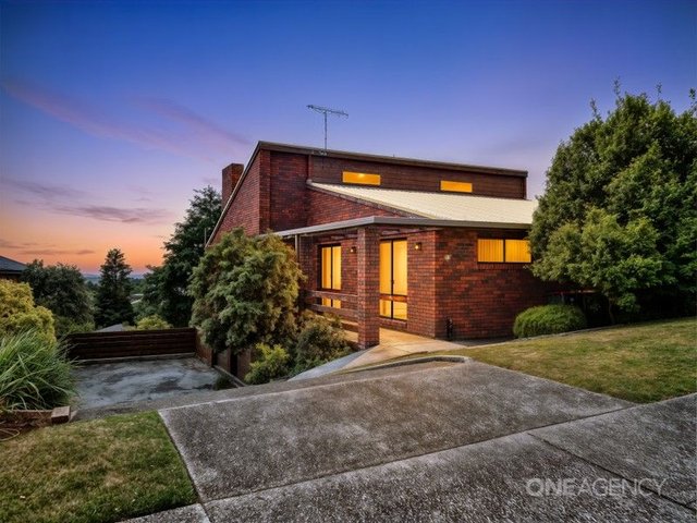17 Taroona Avenue, TAS 7320