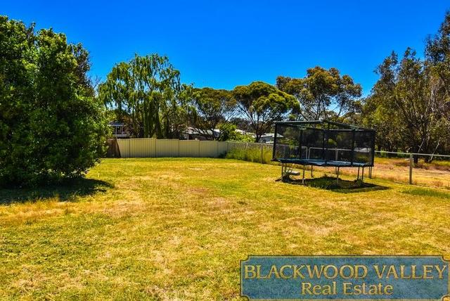 7 Nix Street, WA 6244