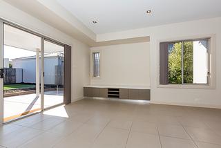 Family room detail (2014-08-15)