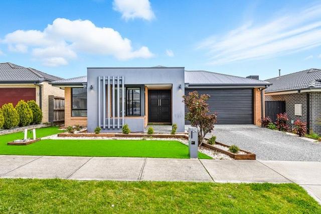 24 Rathberry Circuit, VIC 3978