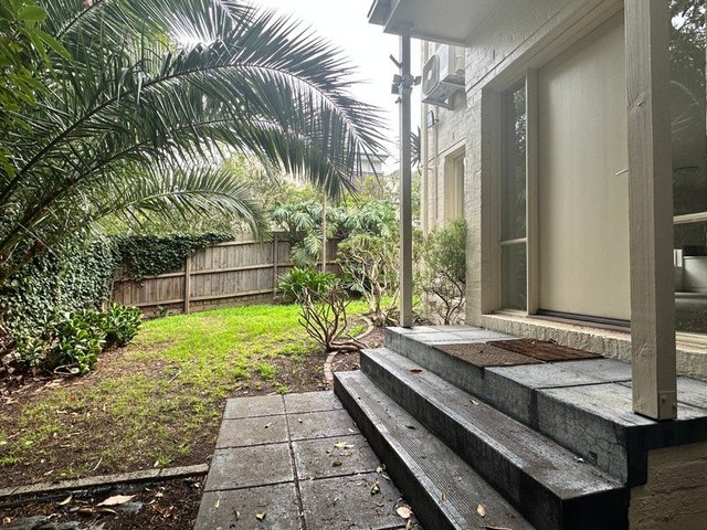 1/160 Peel Street, VIC 3101