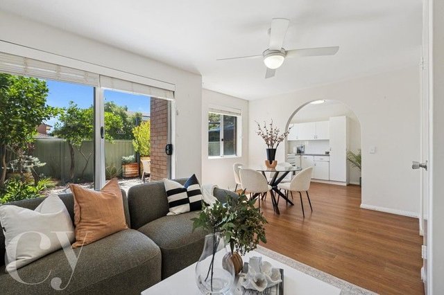 10/198 North Beach Drive, WA 6060