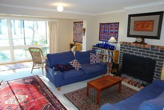 Living Room (2013-08-01)