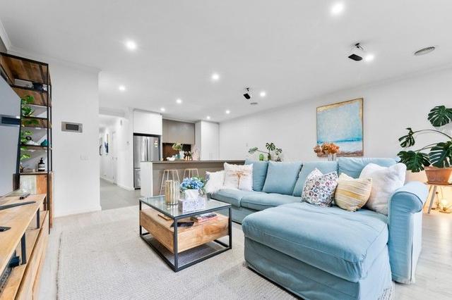 18 Brunton Crescent, VIC 3170