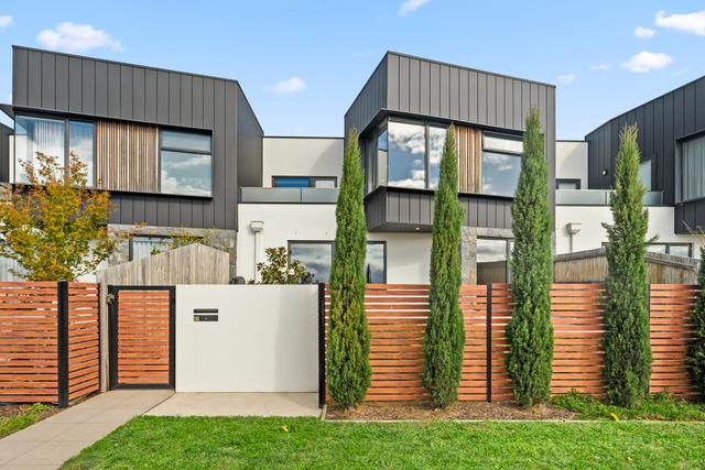 2/23 Shapiro Street, ACT 2611