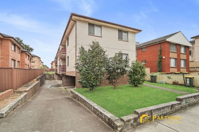 5/42 Northumberland Road, NSW 2144