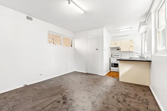 1/102-104 Elswick Street, NSW 2040