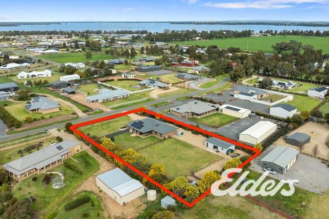 11 Kingfisher Drive, NSW 2647