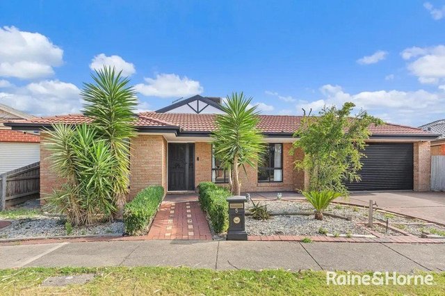 5 Armstrong Court, VIC 3064