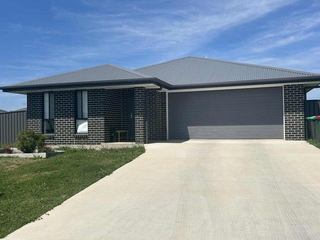 21 Evesham Circuit, NSW 2340