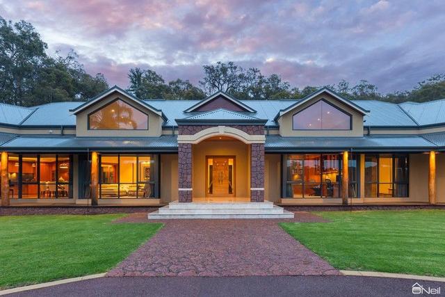 319 Carradine Road, WA 6112
