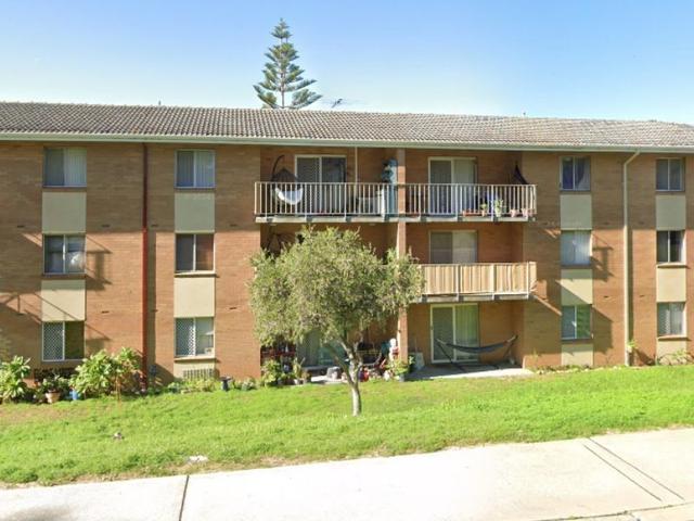 24/4 Southend Road, WA 6163