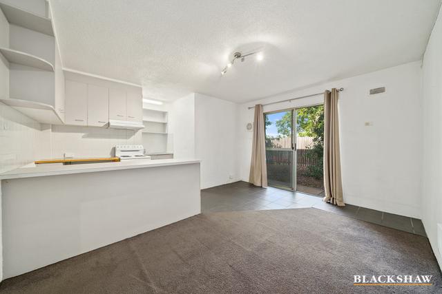 4/10 Waniassa Street, NSW 2620