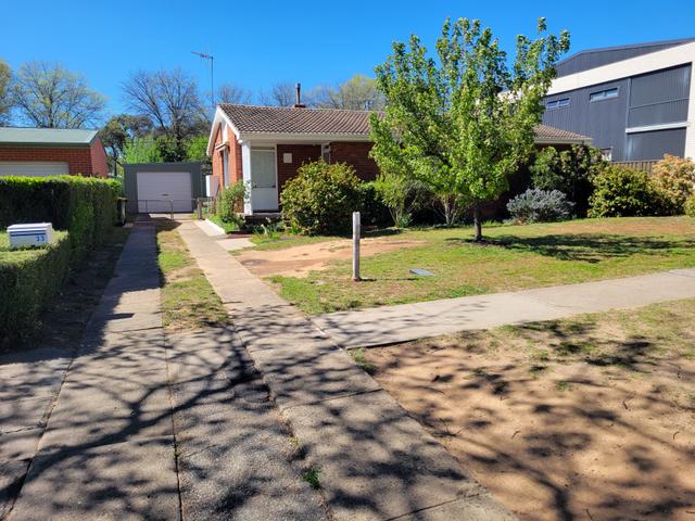 33 Antill Street, ACT 2602