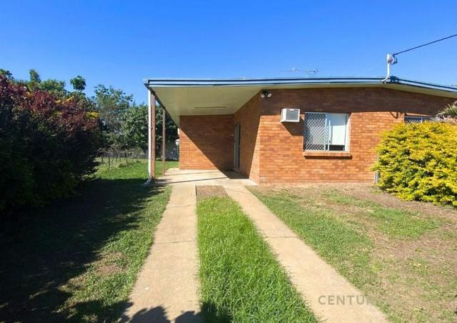 2/2 Blair Street, QLD 4701