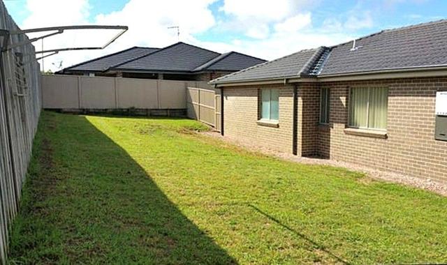 12 Marshall Avenue, NSW 2570