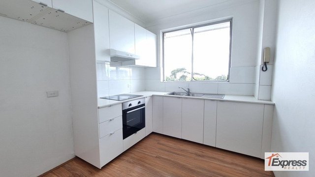 8/8 Kenilworth Street, NSW 2026