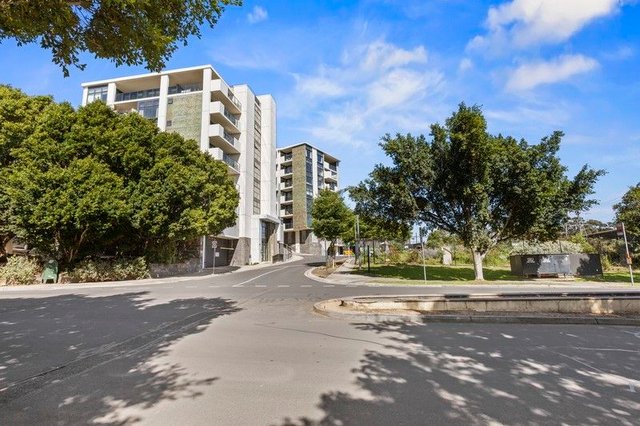 406/4 Moonering Drive, VIC 3058