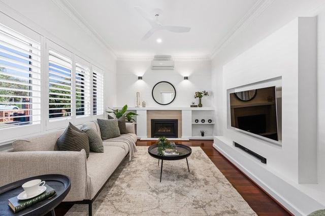 1/11 Goddard Street, WA 6100
