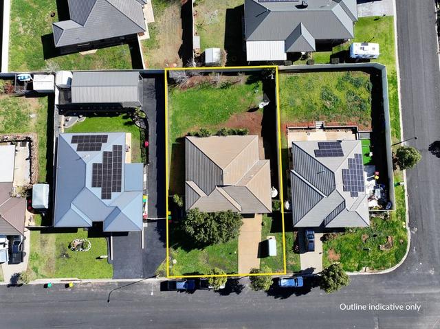 26 Blaxland Street, NSW 2870