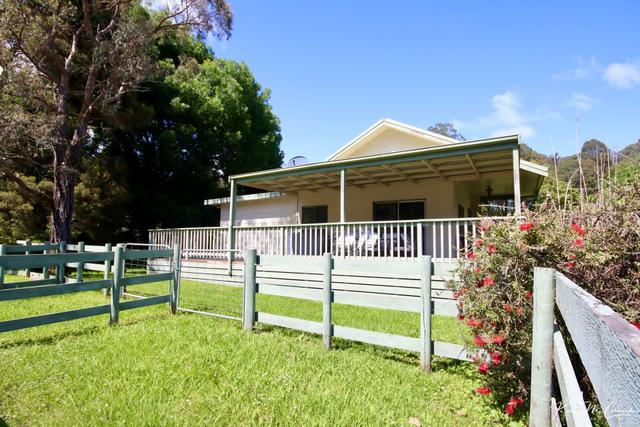 6 Henty Street, VIC 3833