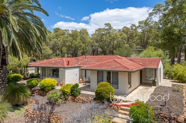 25 Jarrah Road, WA 6073