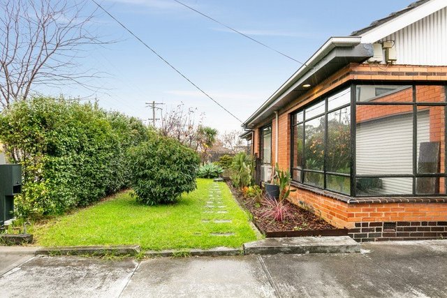 1a Clarendon  Parade, VIC 3012