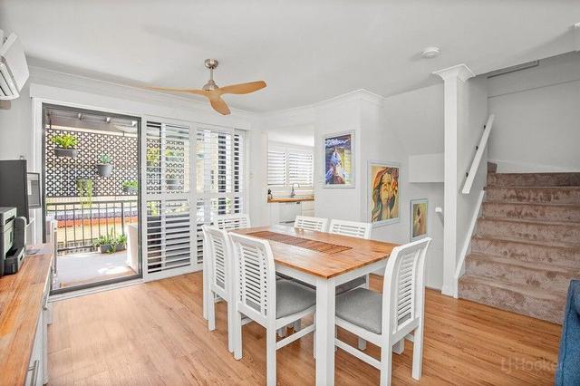 4/23 Bath Street, QLD 4215