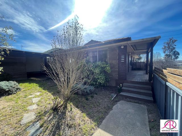 1 St Johns Avenue, NSW 2350