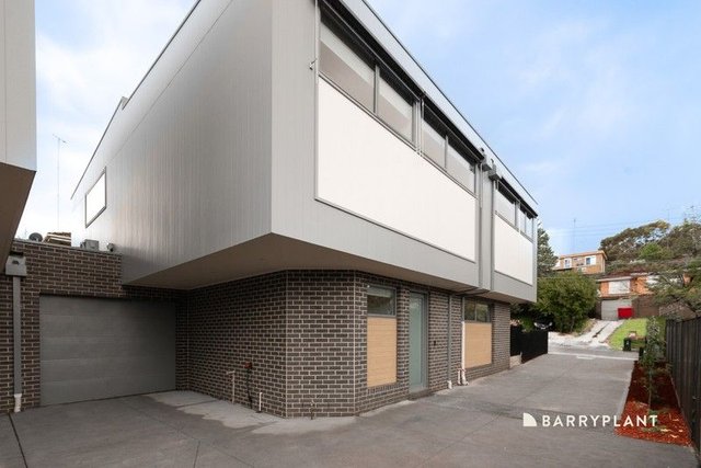 2&3/77 Valley  Crescent, VIC 3046
