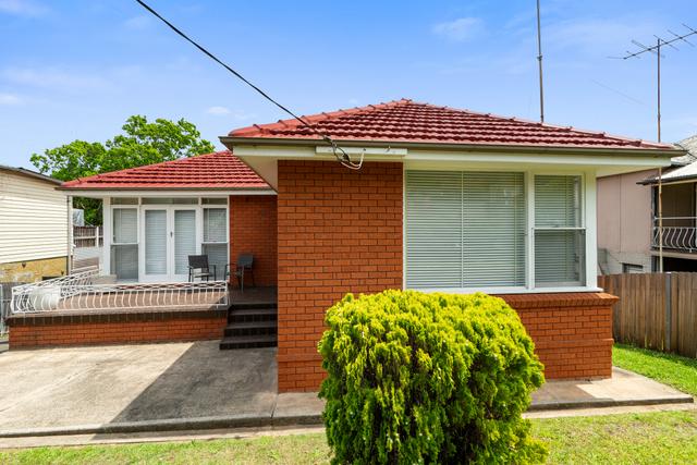 1/13 Mount Keira Road, NSW 2500